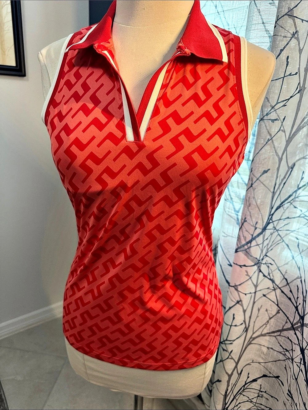 J.LINDEBERG Dena Print Sleeveless Polo Red & Pink Medium
